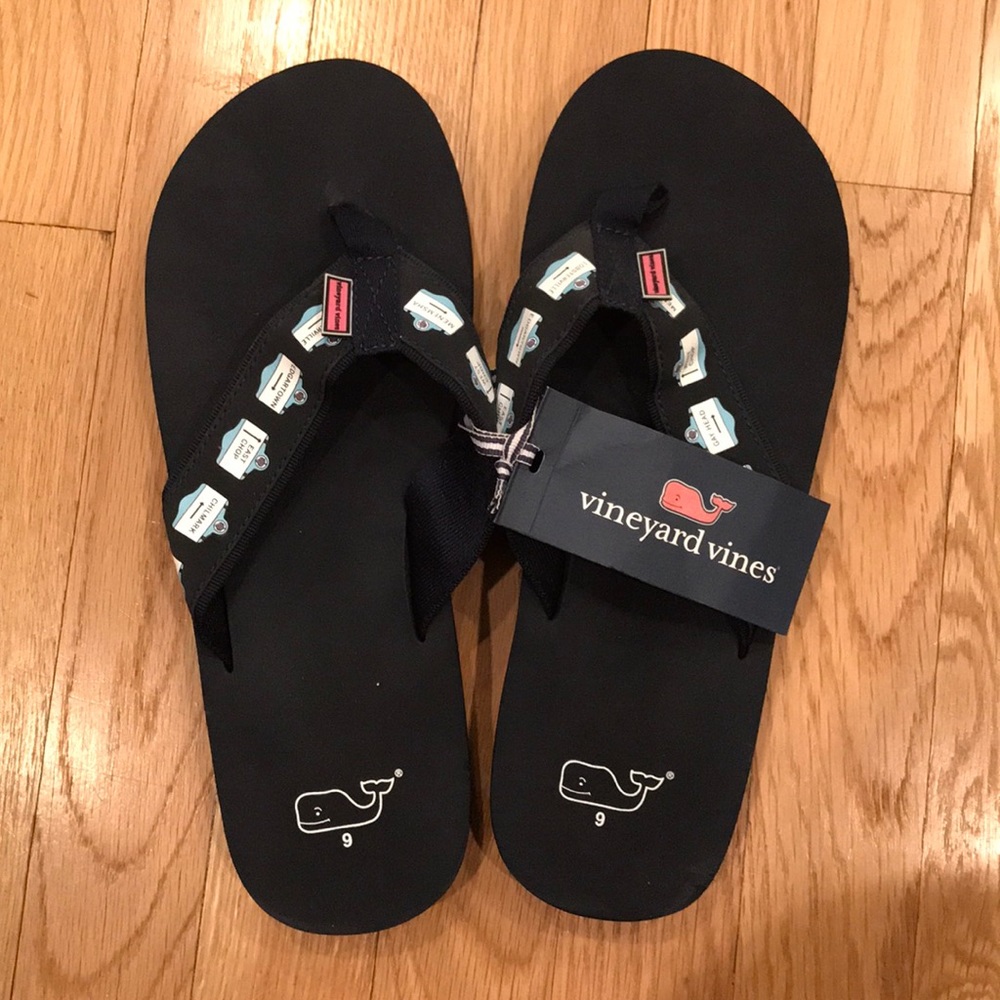 NWT vineyard vines flip flops, men’s 9